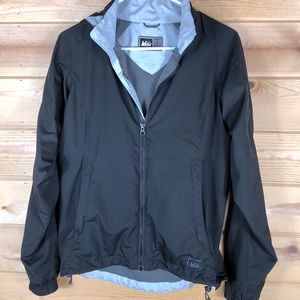 REI Women's Rain Jacket, Mesh lined, tuck away hood, size Small